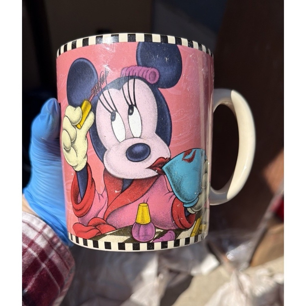 Vintage DISNEY Minnie Mouse Nobody Ever Said Looking This Good Coffee Mug Makeup